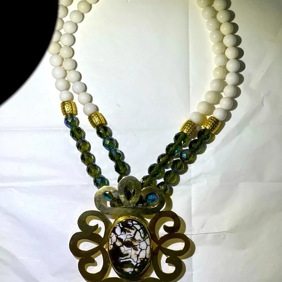 Hand made necklace - Picture 3 of 5